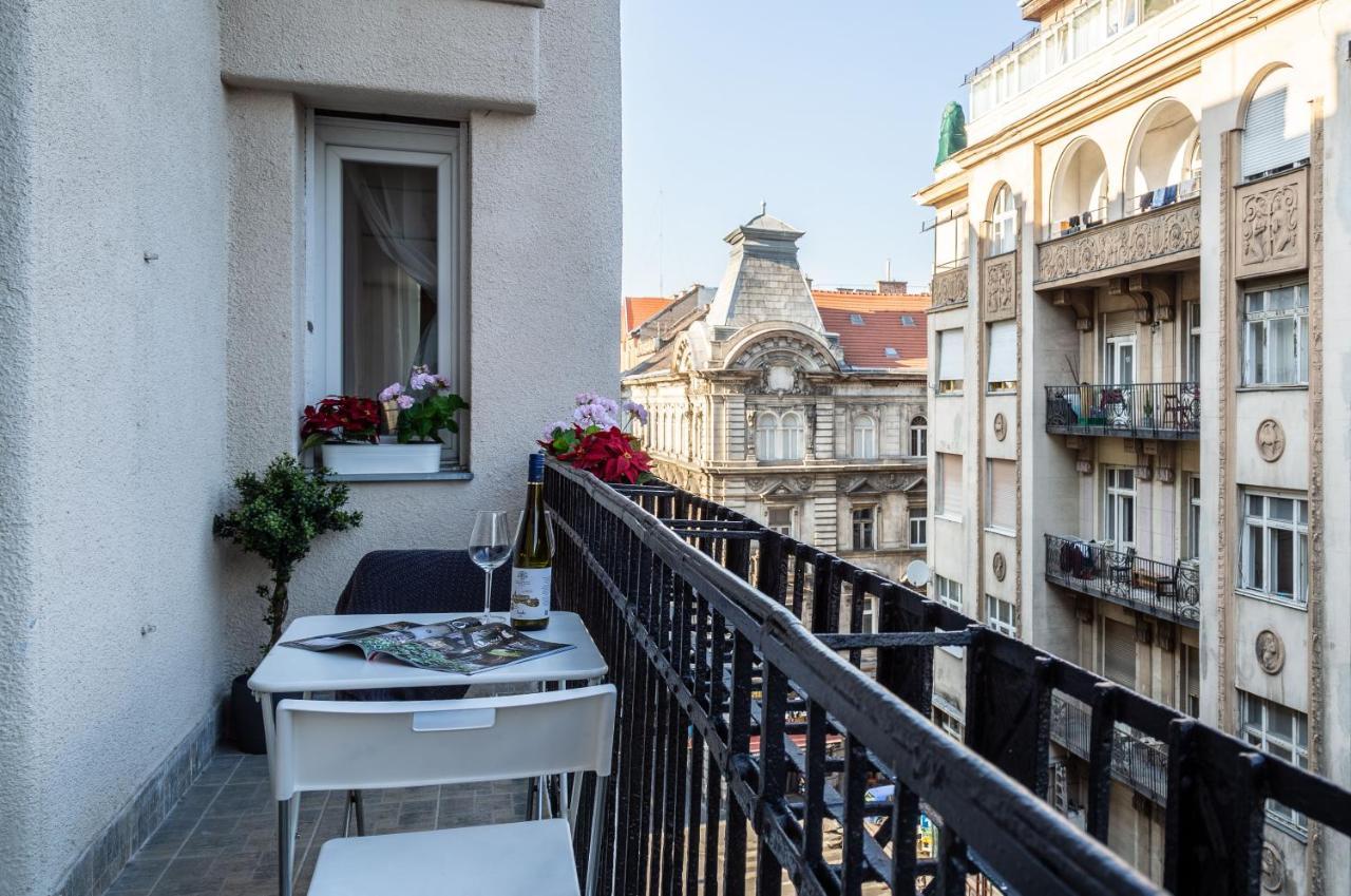 Luxury Downtown Home By Anna Budapest Eksteriør bilde