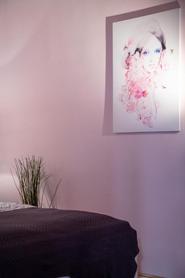 Luxury Downtown Home By Anna Budapest Eksteriør bilde